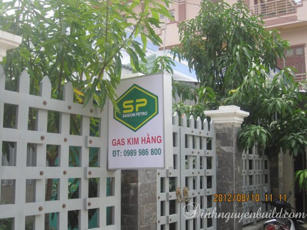 Lắp Đặt Hộp Đèn Decal